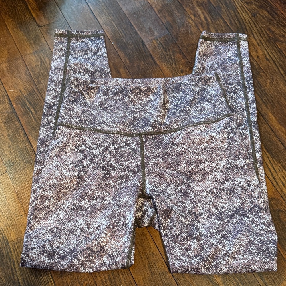 Fabletics Brown and White Patterned Leggings - image 1